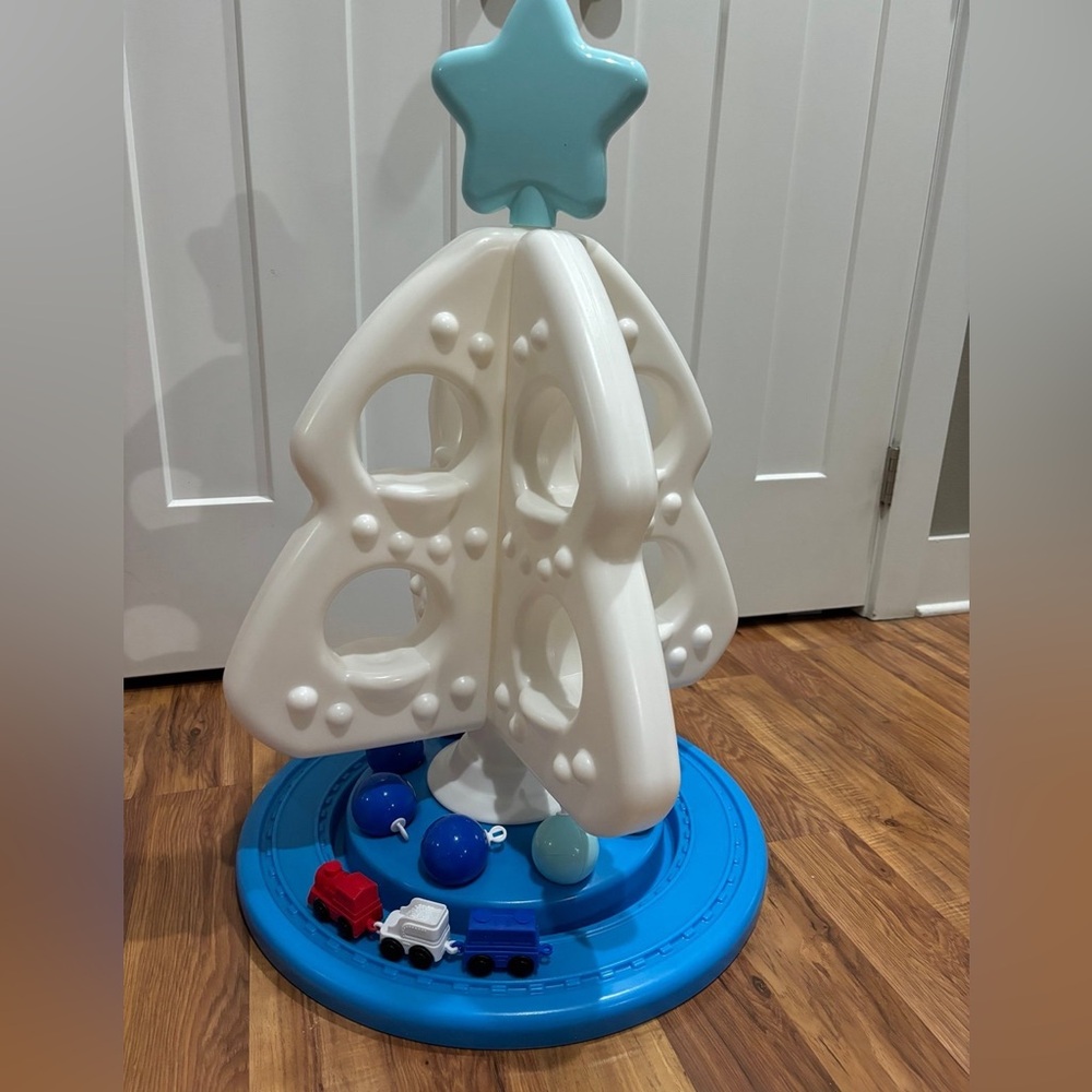 Step 2 My First Christmas Tree | Snow Much Fun White Christmas Tree